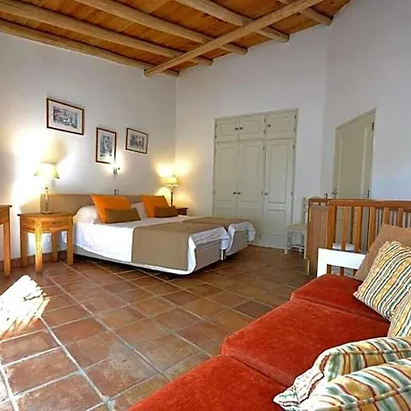 Fantastic Vacation Getaway, Private Tennis Court Golf Practice Facility Hotel 4*