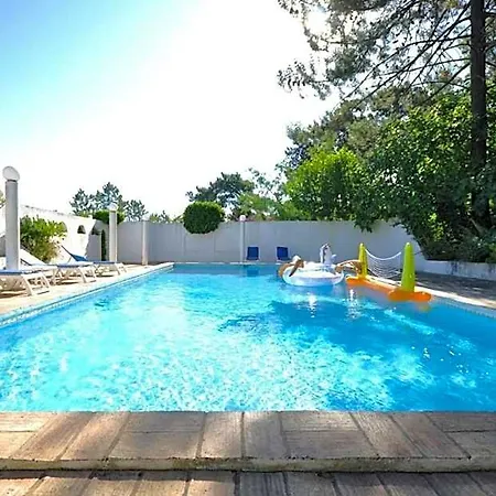Fantastic Vacation Getaway, Private Tennis Court Golf Practice Facility Hotel ALGARVE